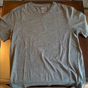 Express Men’s Stretch V-Neck Tee
